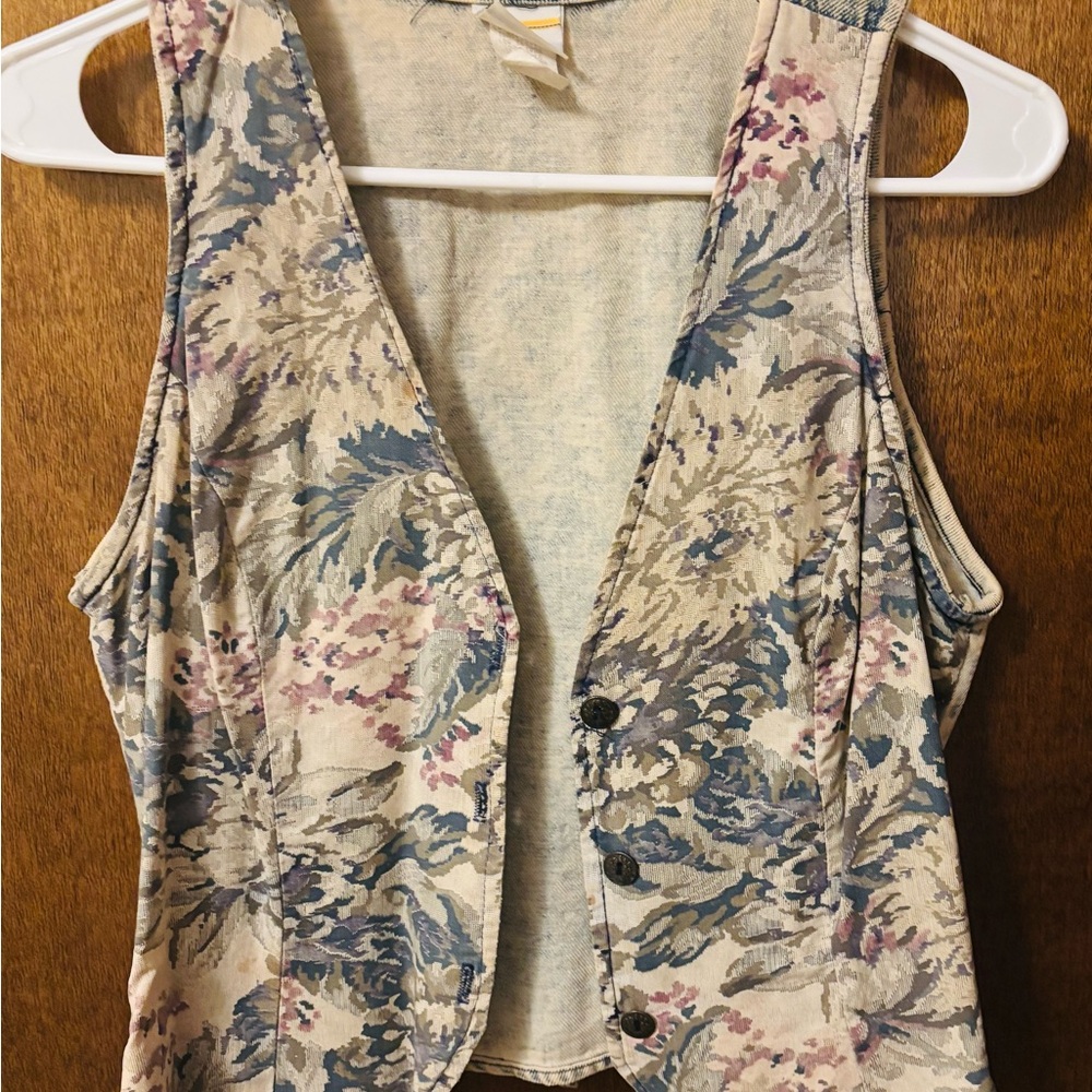 Floral Women's Vest in Cream and Blue